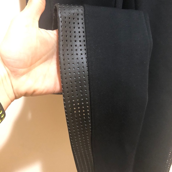 SPANX Sz Sm Black Leggings, Perforated Panels - Picture 4 of 8